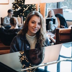 Meet your Posher, Sierra